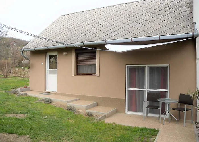 In 34590 * Balatongyörök